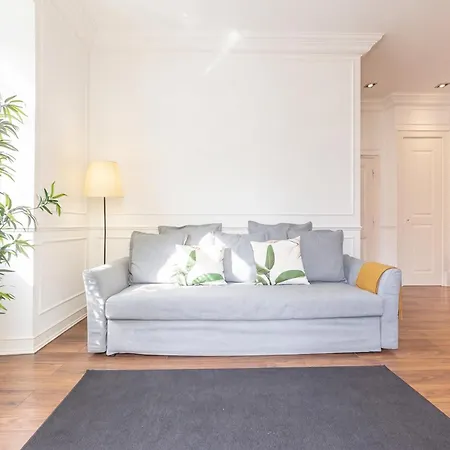 Campolide Terrace - *